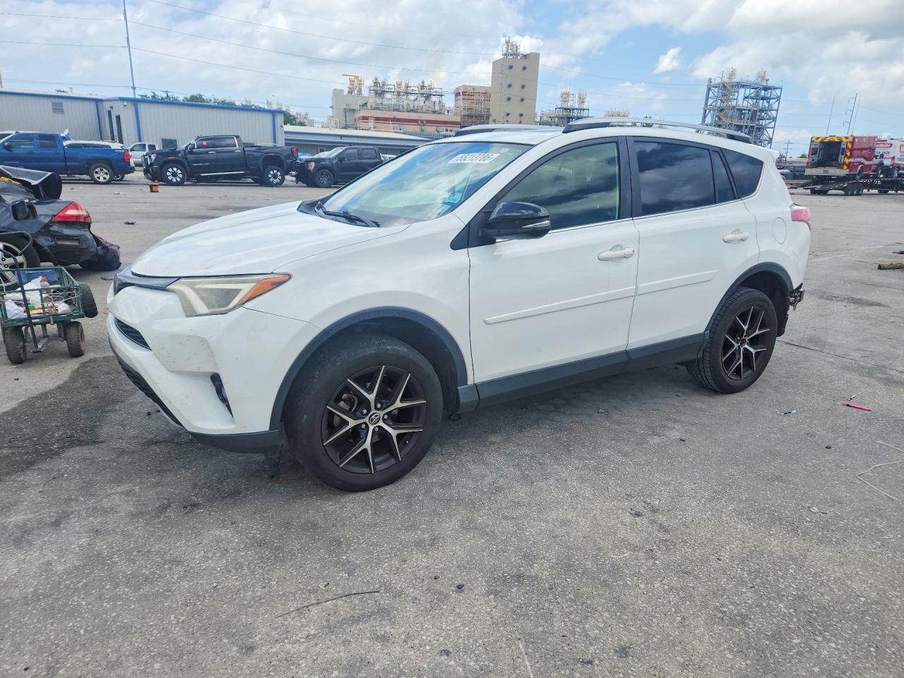 Salvage Toyota RAV4 Image