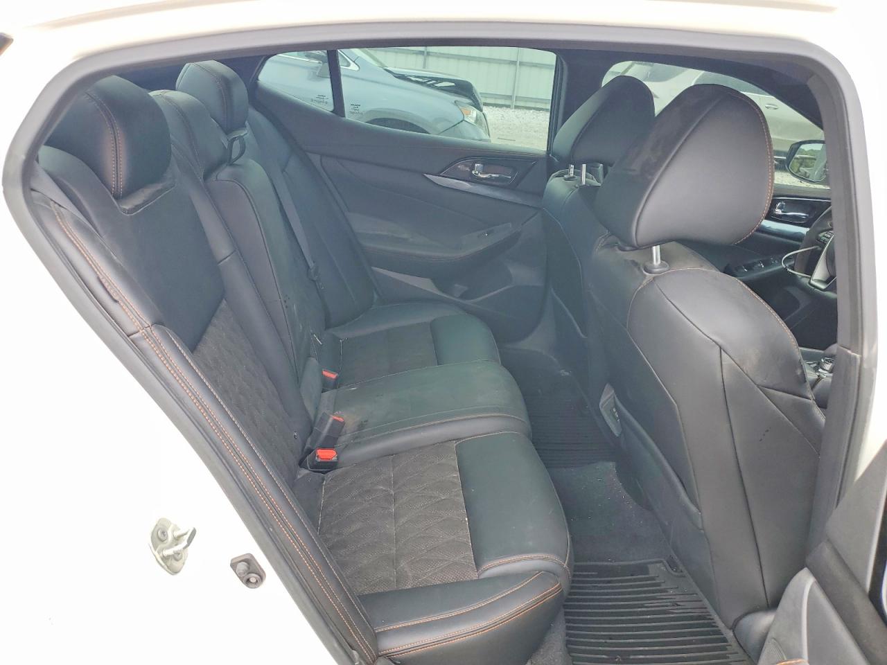 Nissan Maxima Sr