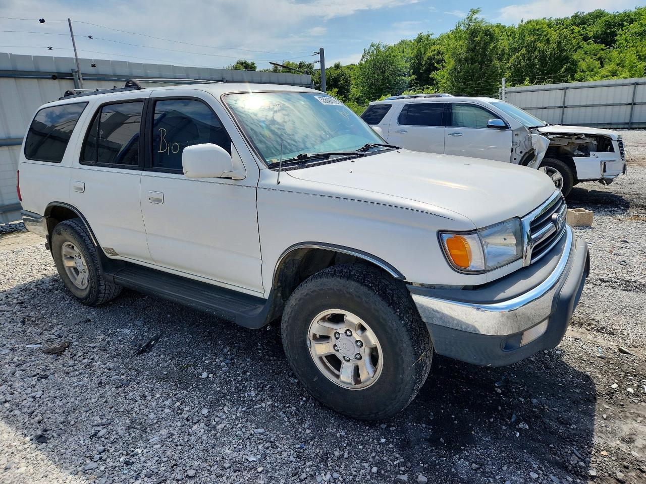 Toyota 4Runner Sr5