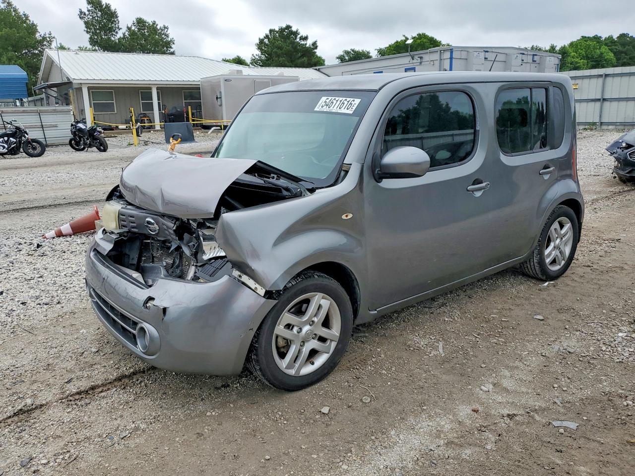 Salvage Nissan cube Image