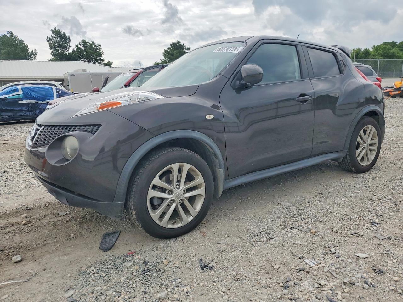 Salvage Nissan JUKE Image