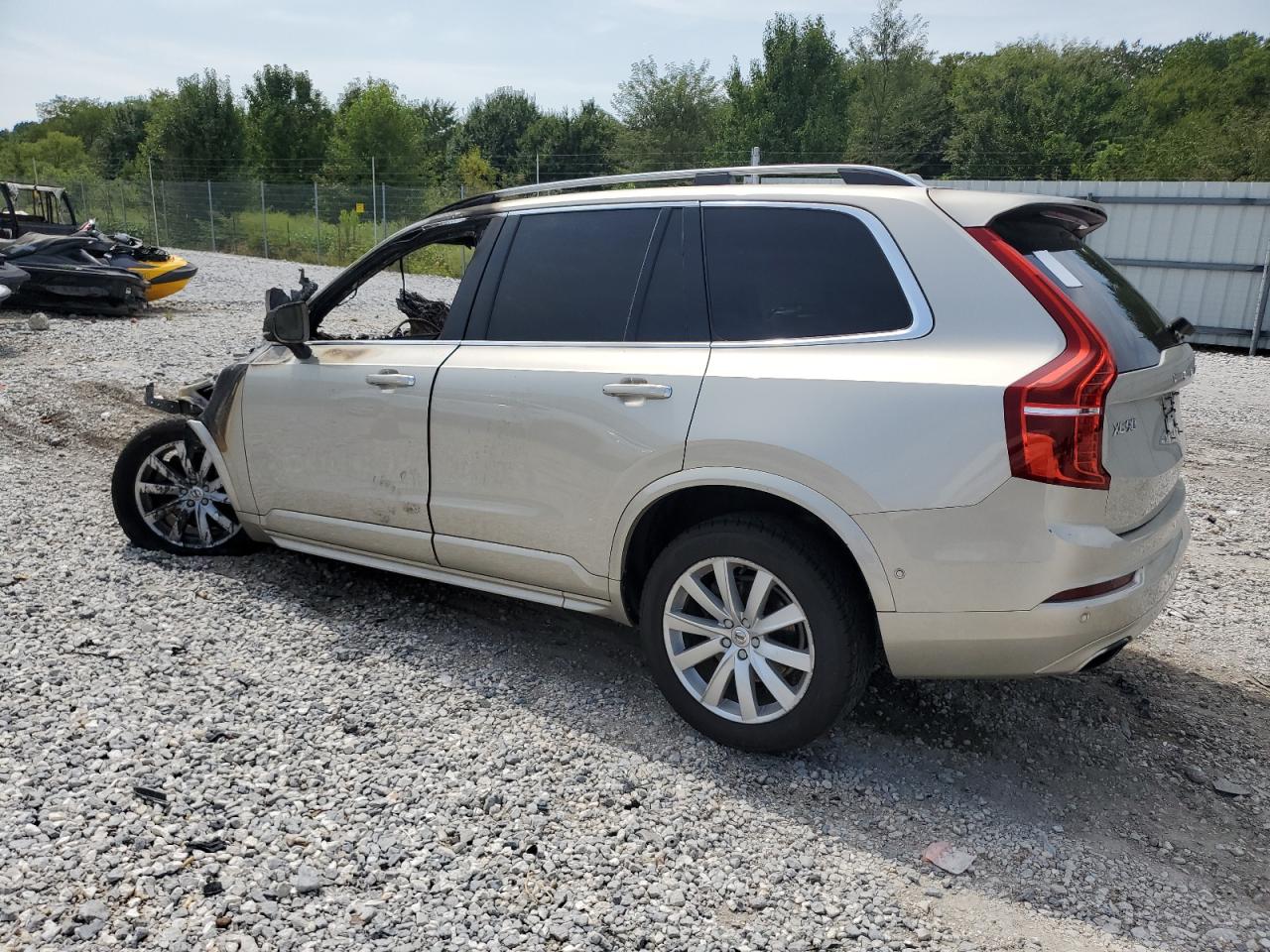 Volvo XC90 T6