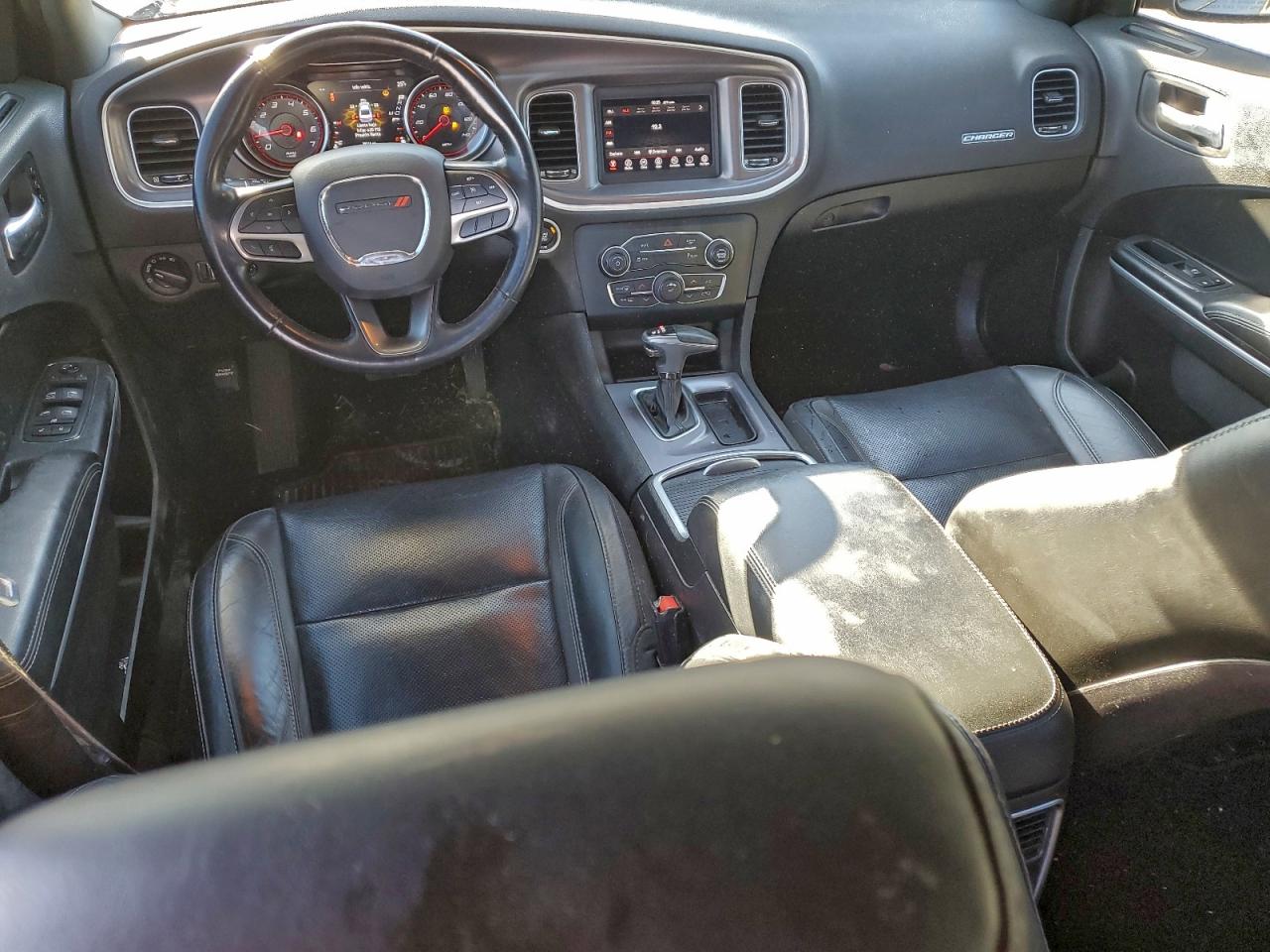 Dodge Charger Sxt