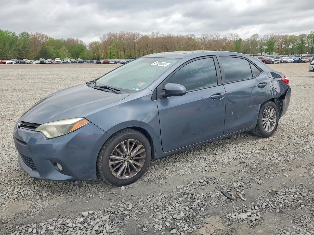 Salvage Toyota Corolla Image