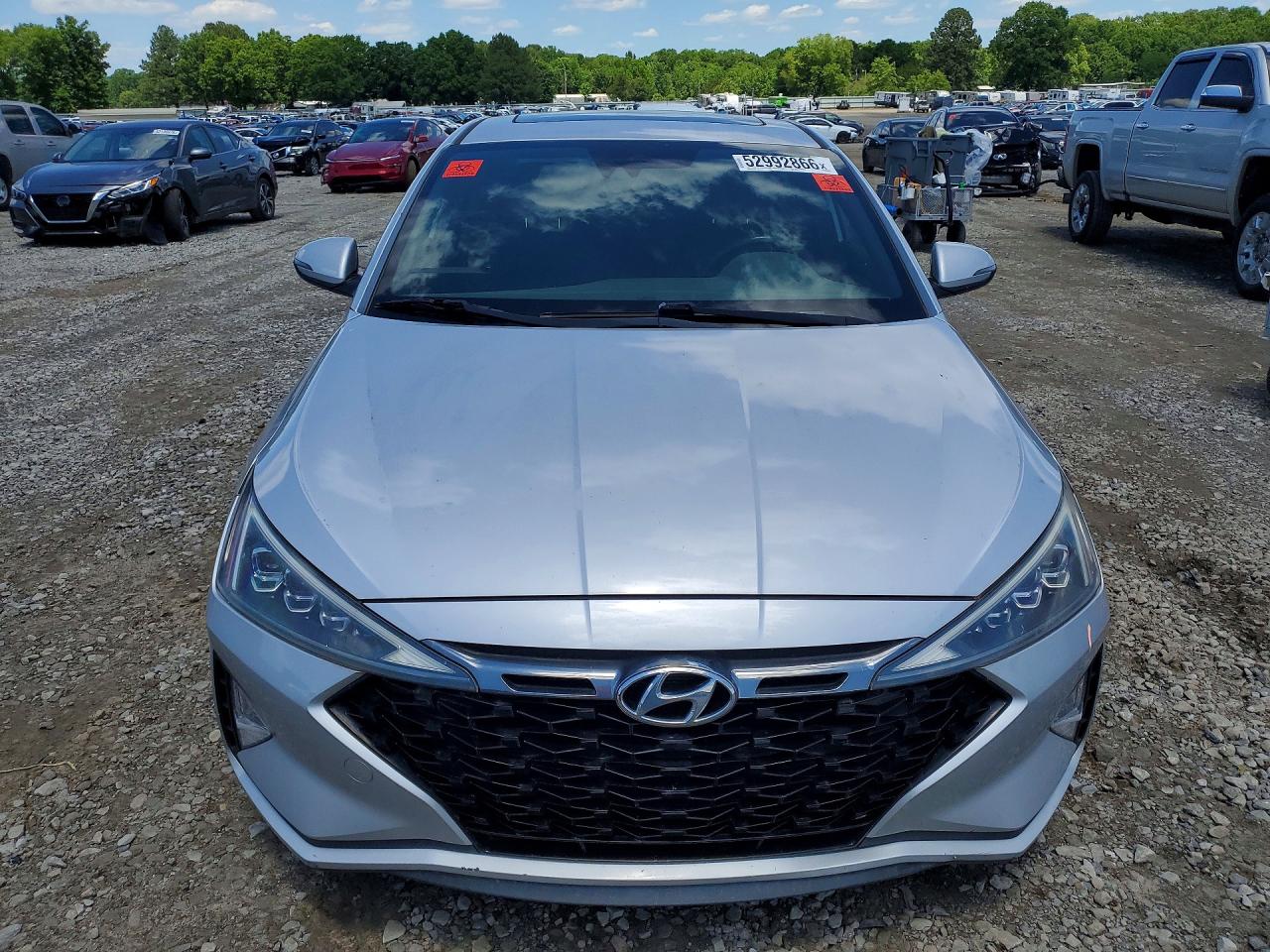 Hyundai ELANTRA Sport