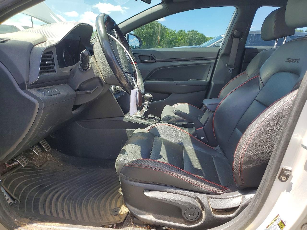 Hyundai ELANTRA Sport