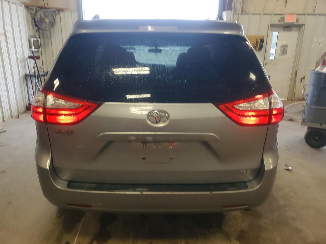 Toyota Sienna Xle 8-passenger