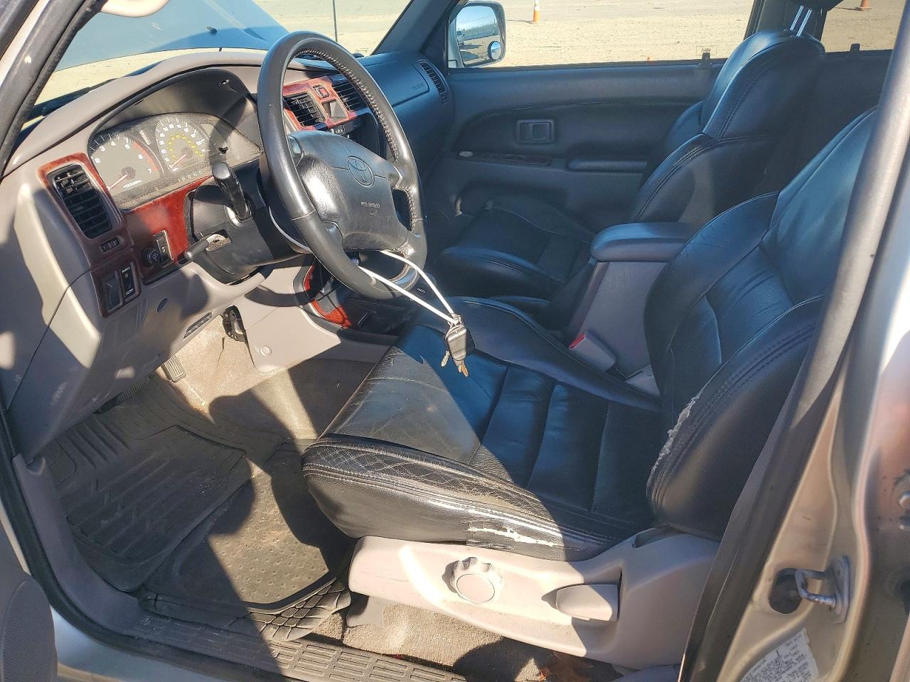 Toyota 4Runner Sr5