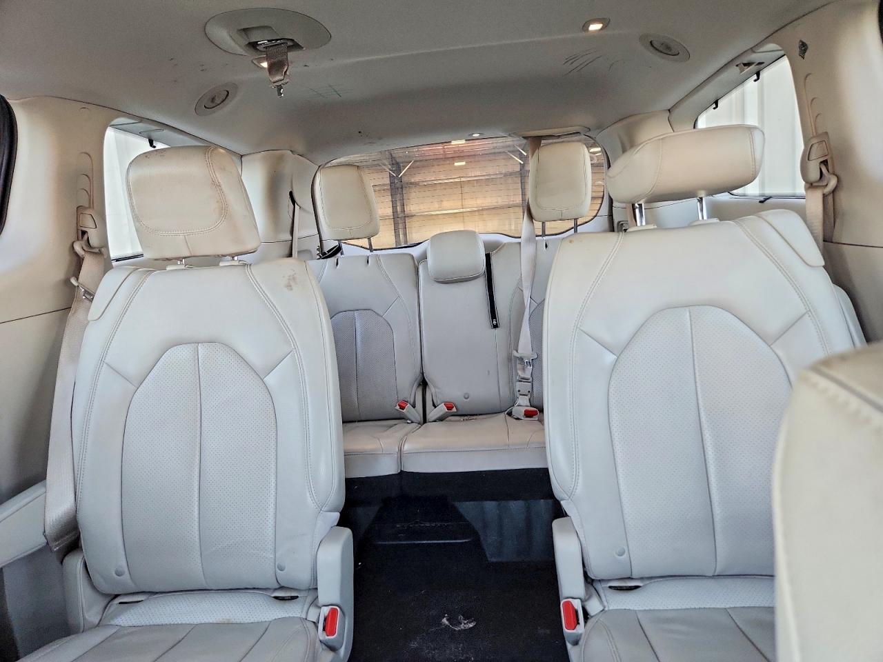 Chrysler Pacifica Touring L Plus