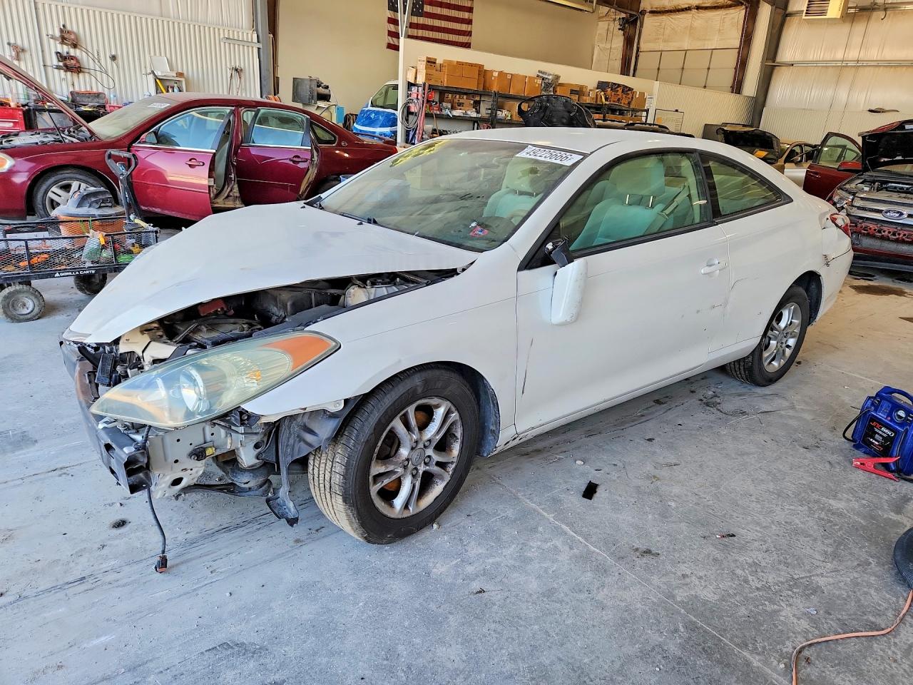 Salvage Toyota Camry Image