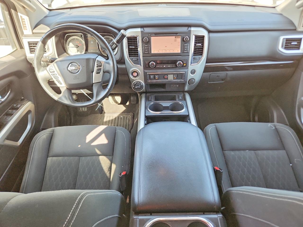 Nissan Titan Sv