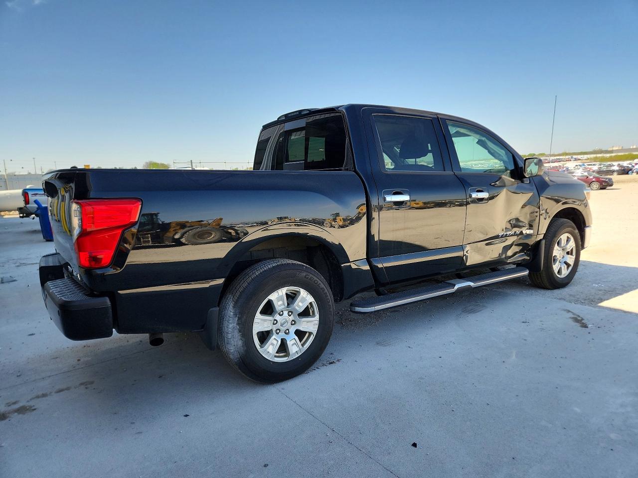 Nissan Titan Sv