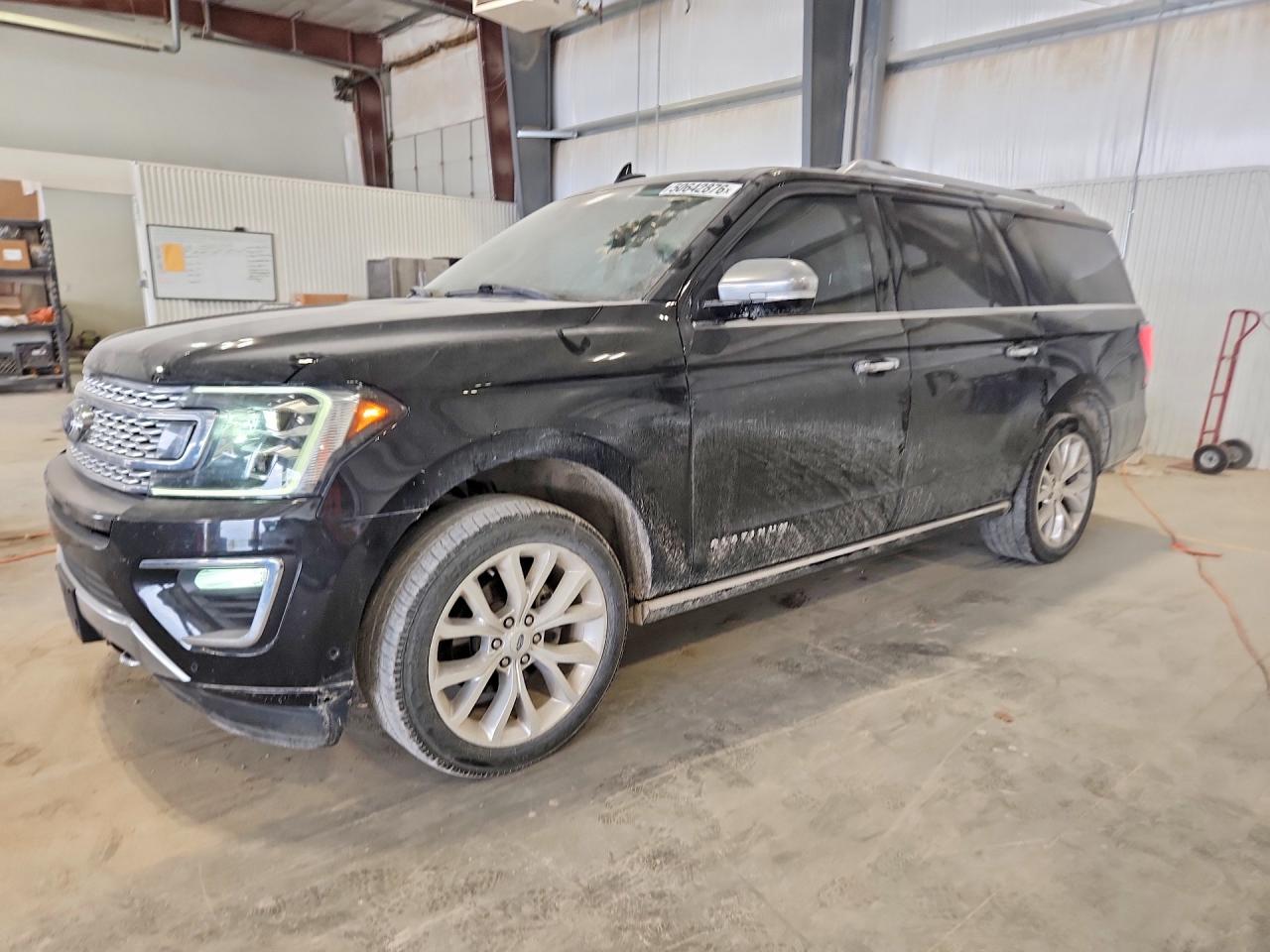 Salvage Ford Expedition Image