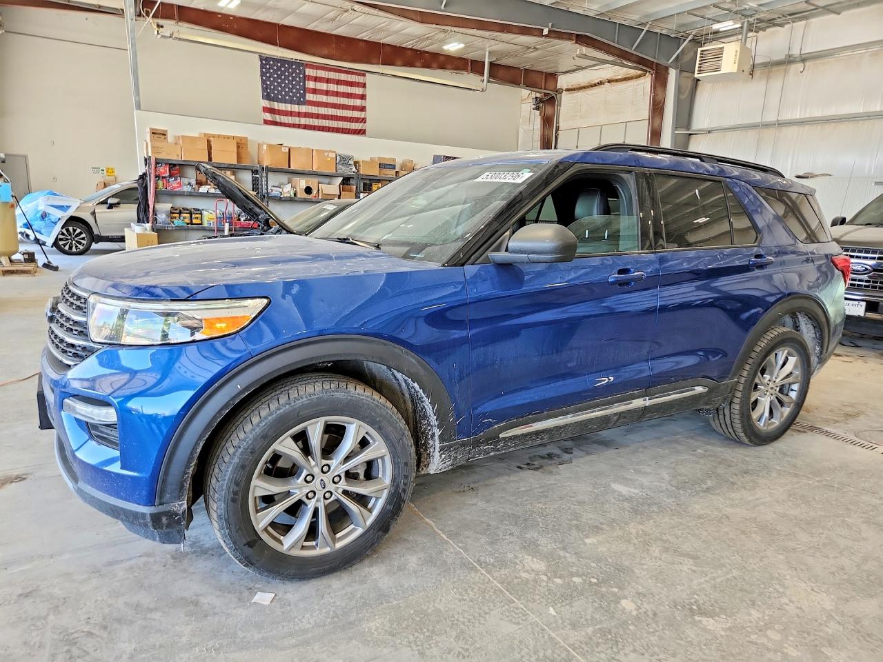 Salvage Ford Explorer Image