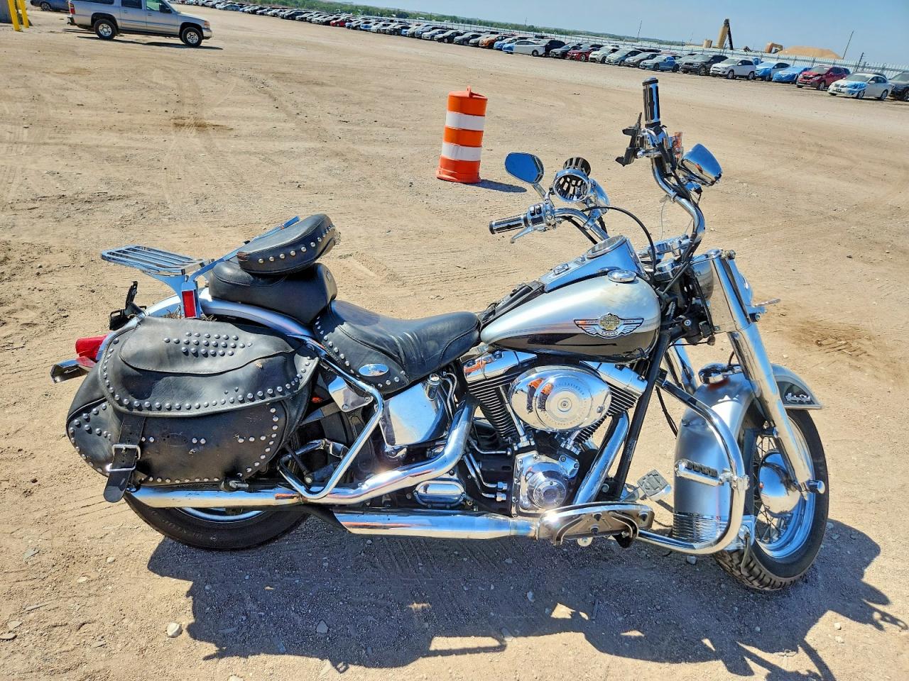 Salvage Harley-Davidson Fl Image