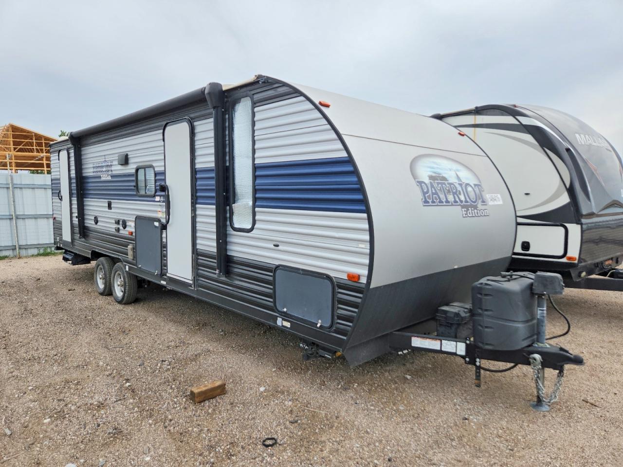 Salvage Cherokee Travel Tra Image
