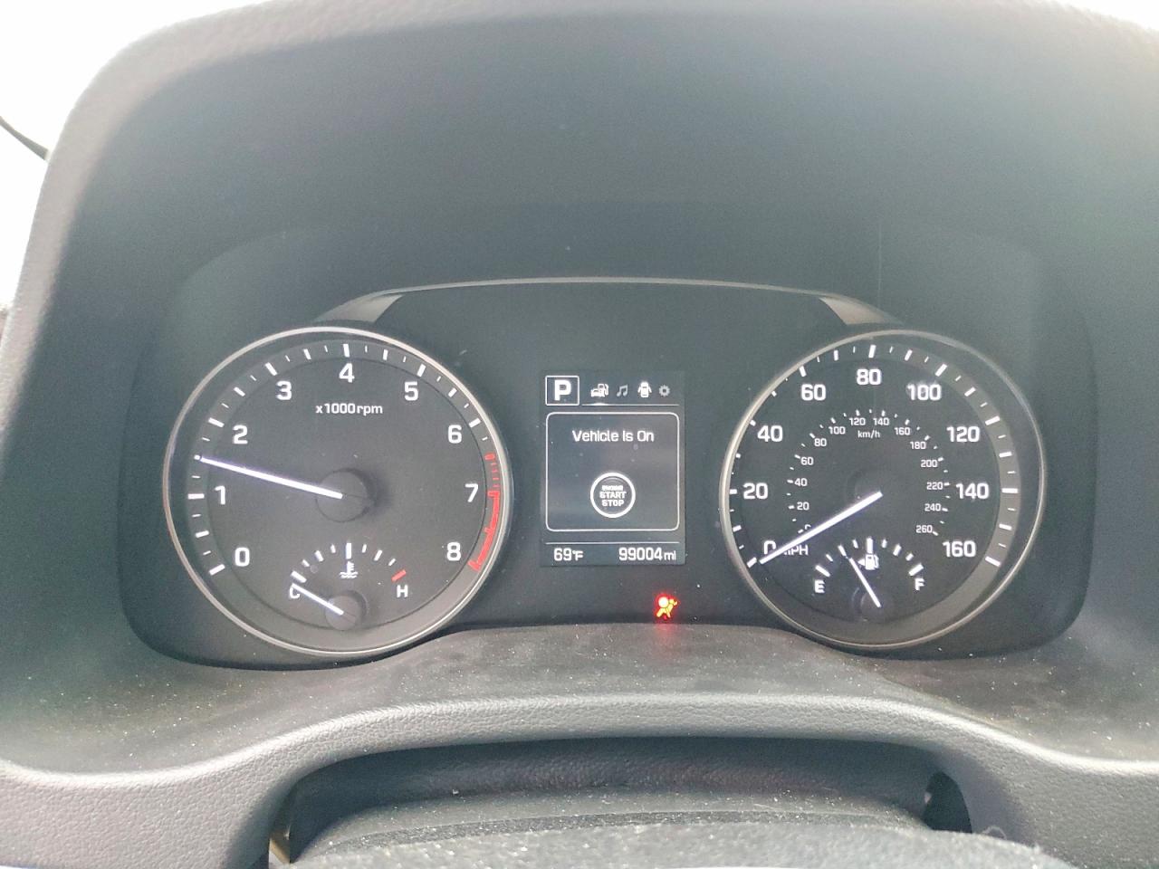 Hyundai ELANTRA Value Edition