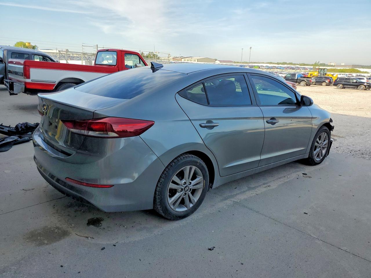 Hyundai ELANTRA Value Edition