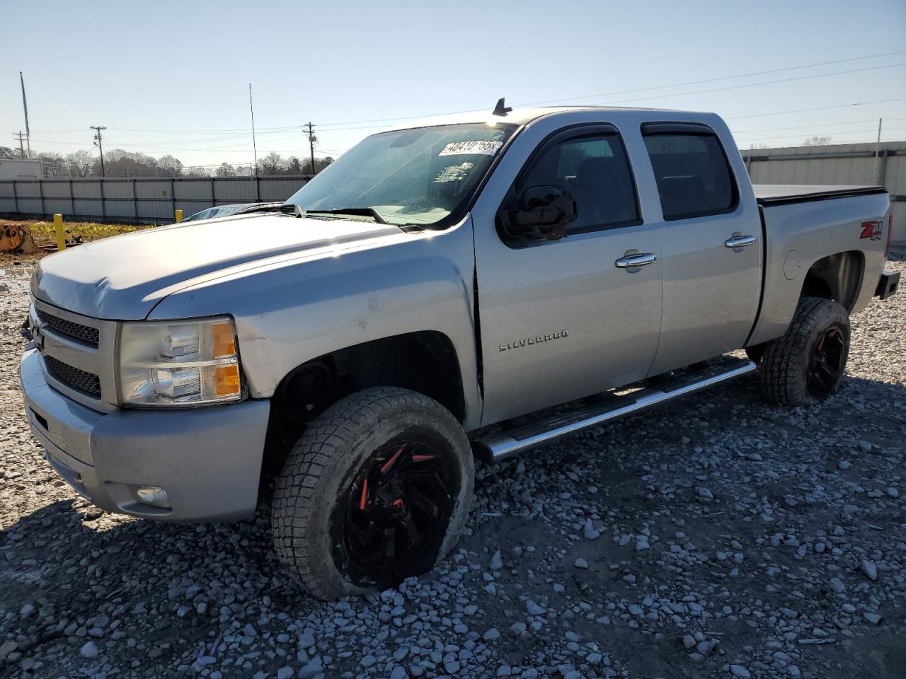Salvage Chevrolet Silverado Image