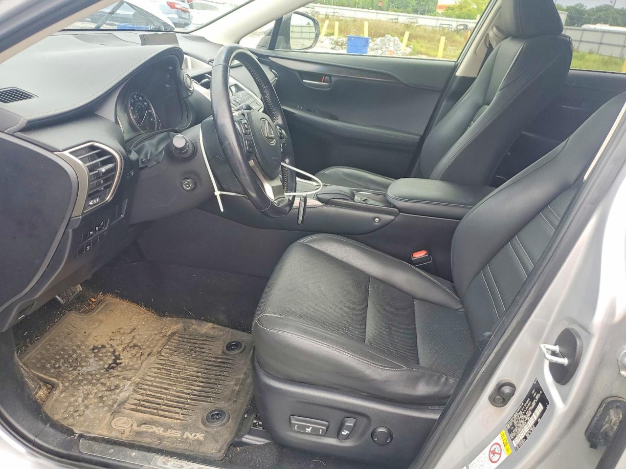 Lexus NX 200t