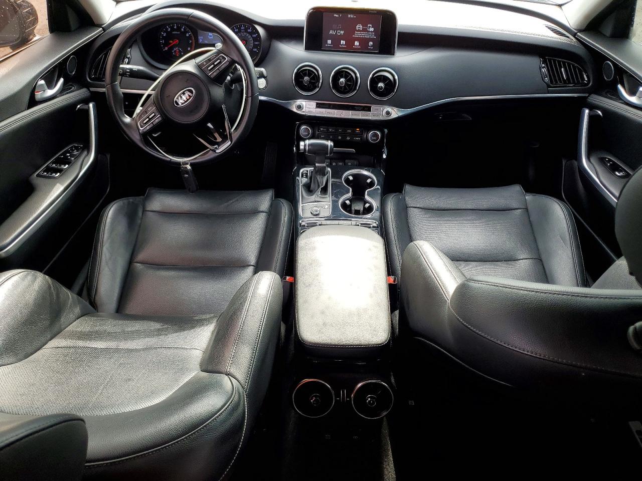 Kia Stinger Base