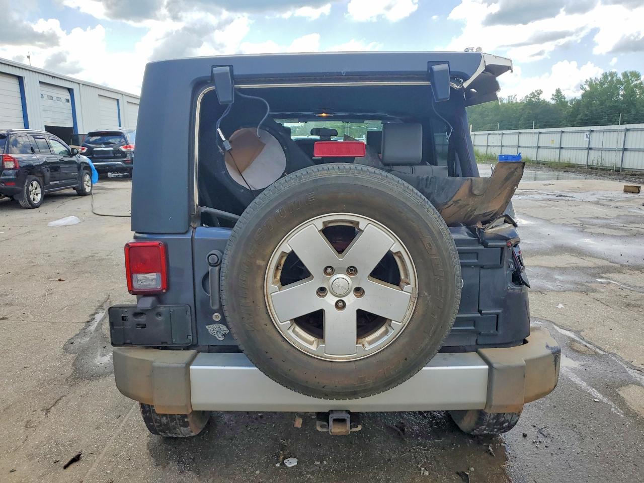 Jeep Wrangler Sahara