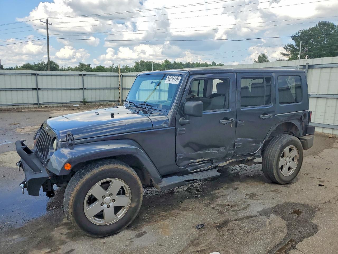 Salvage Jeep Wrangler Image