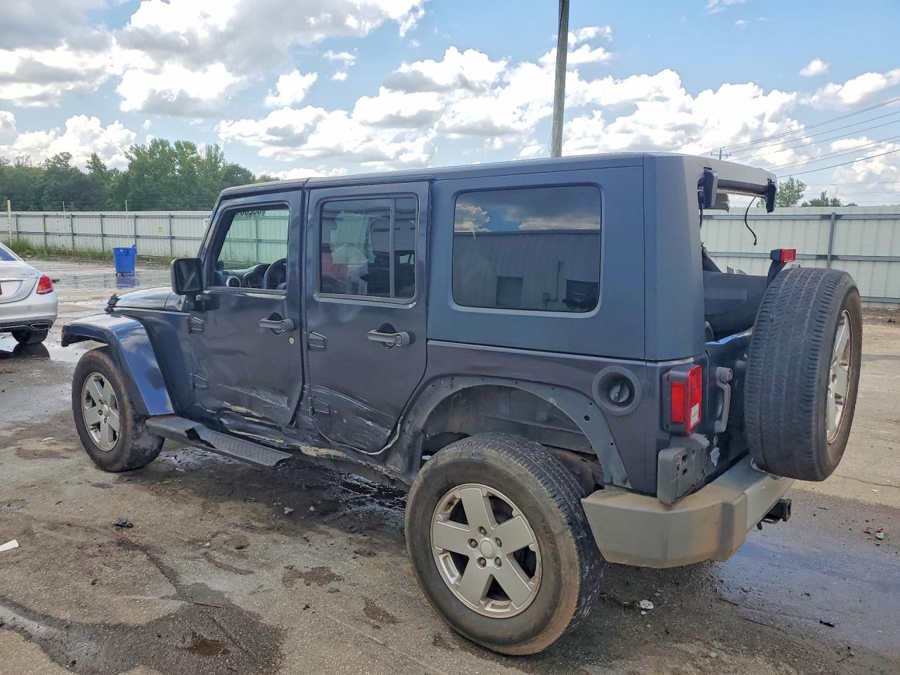 Jeep Wrangler Sahara