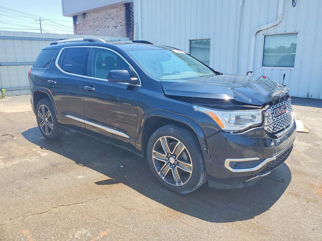 GMC Acadia Denali