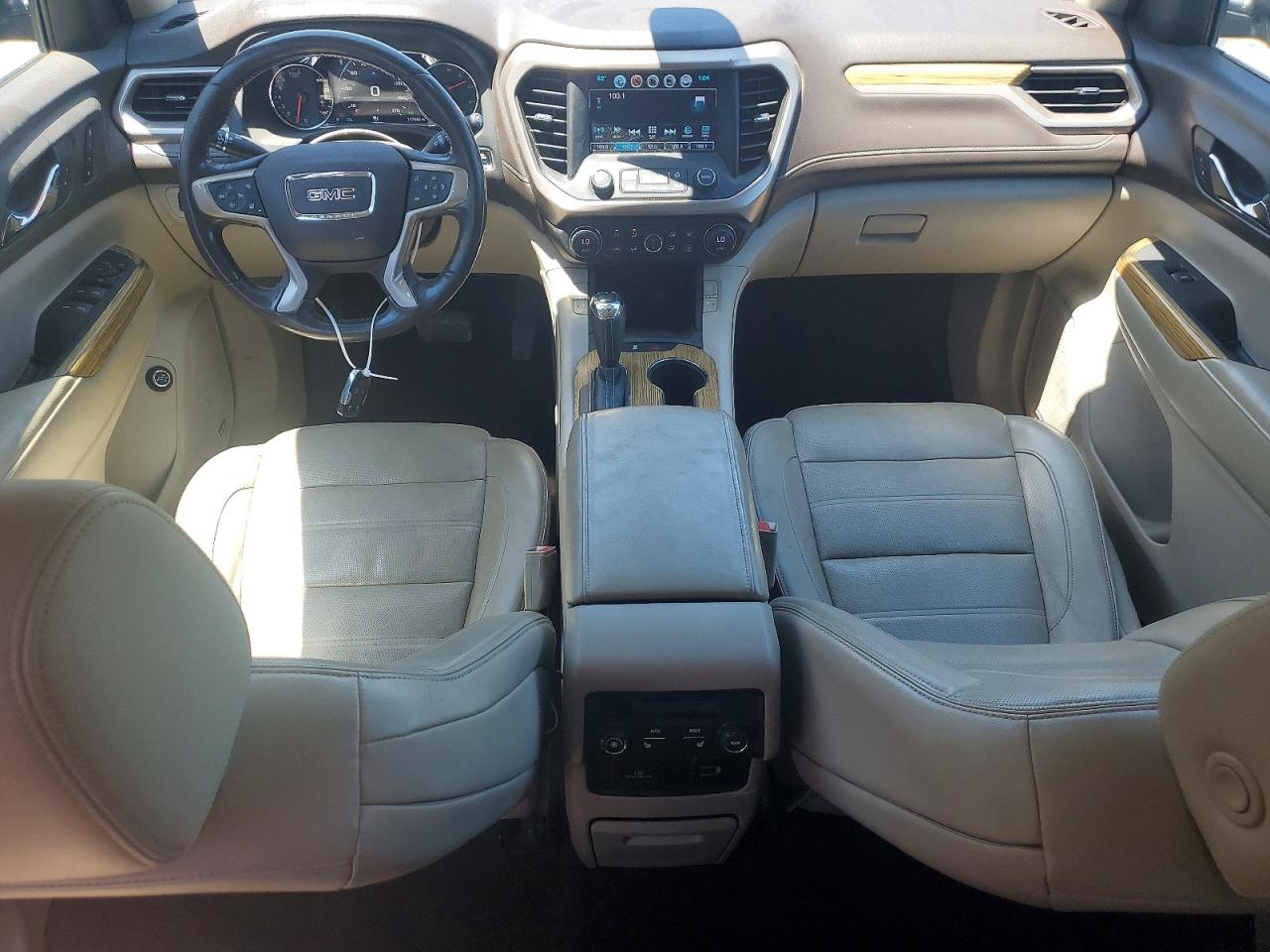 GMC Acadia Denali