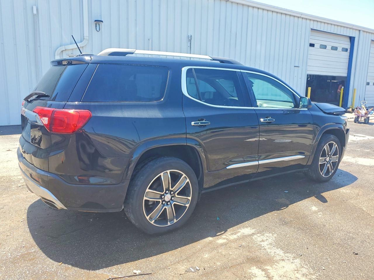 GMC Acadia Denali