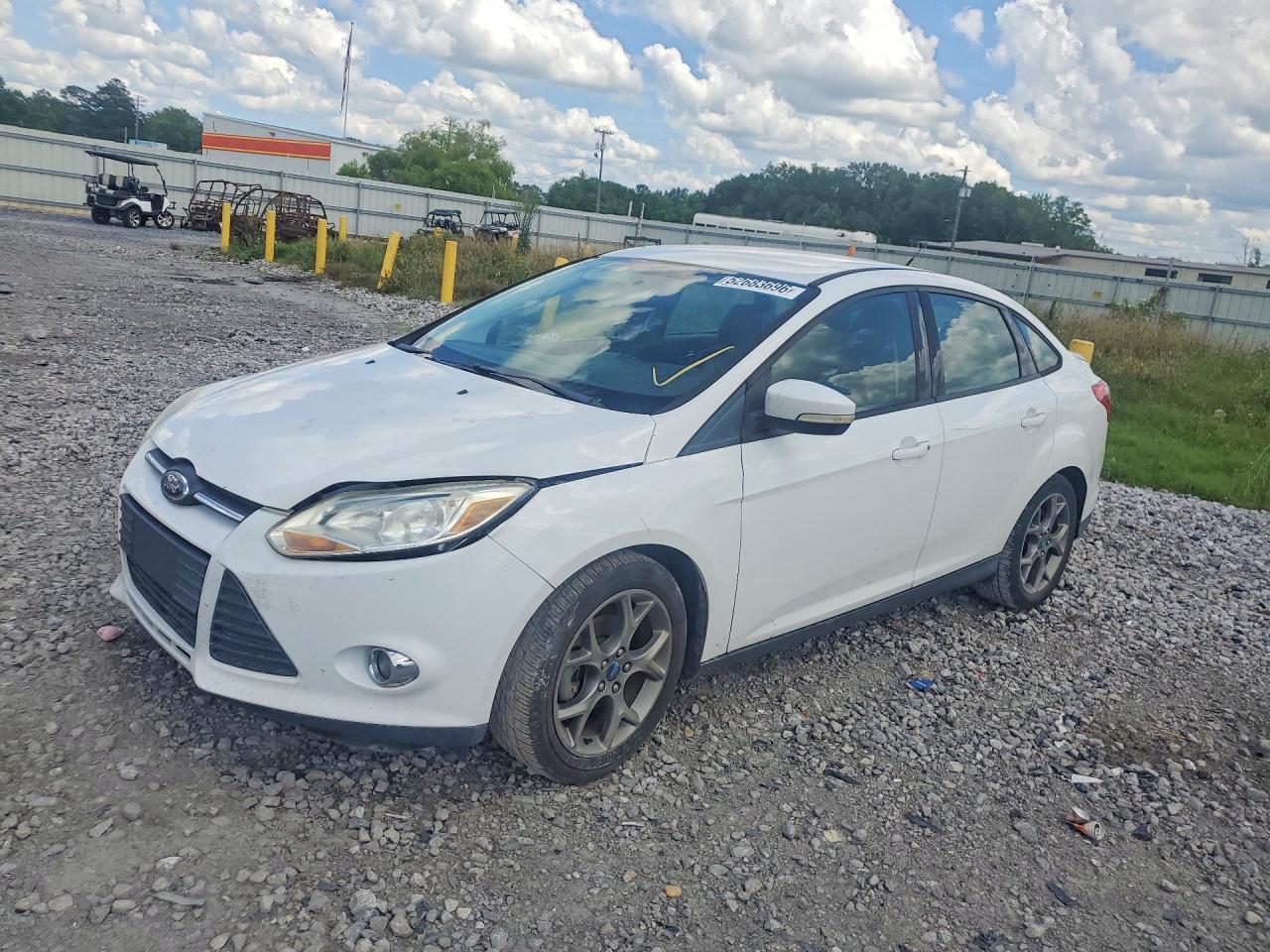 Salvage Ford Focus Image