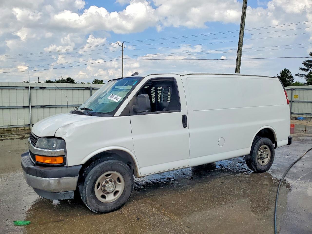 Salvage Chevrolet Express Image