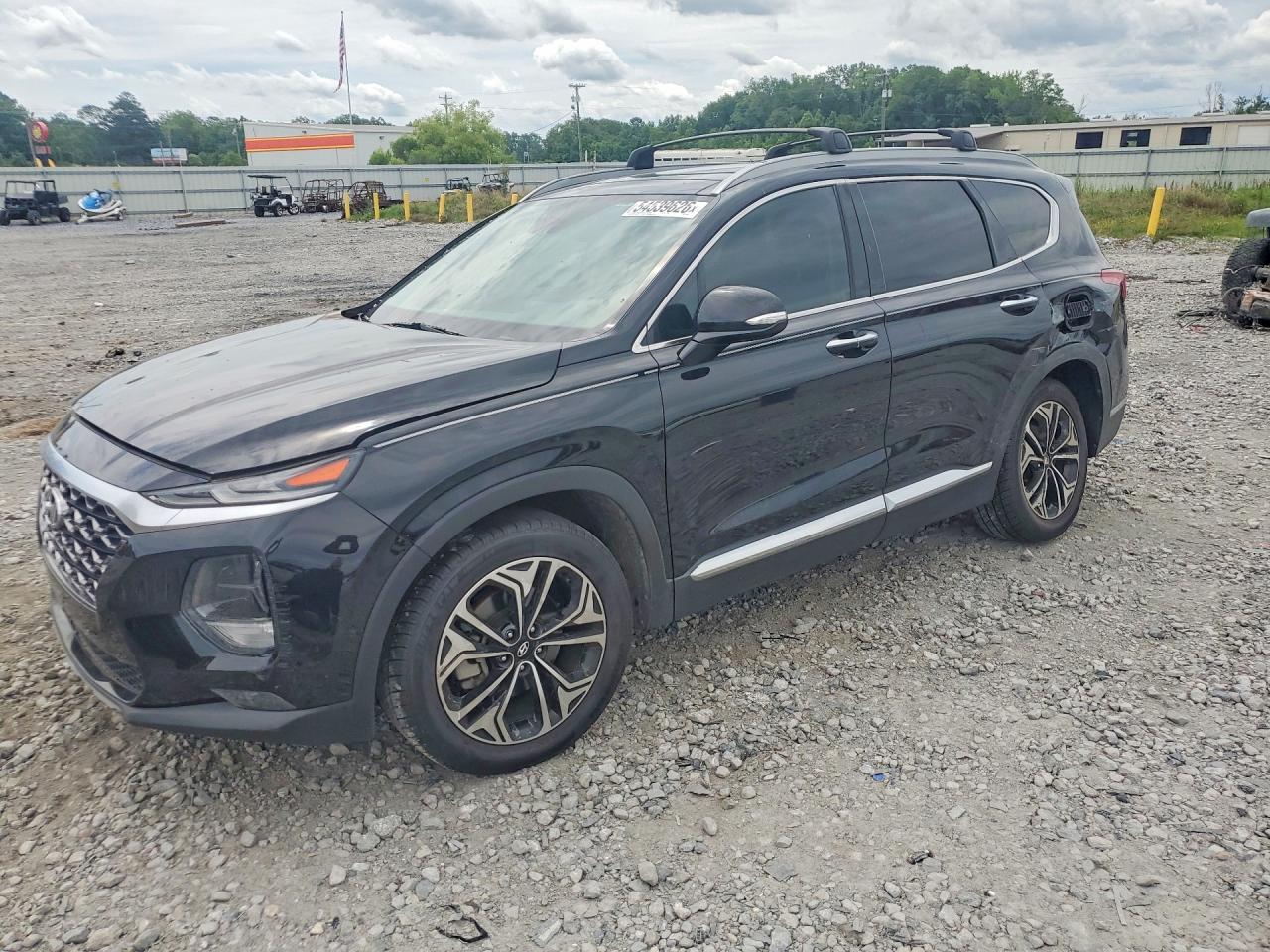 Salvage Hyundai SANTA FE Image