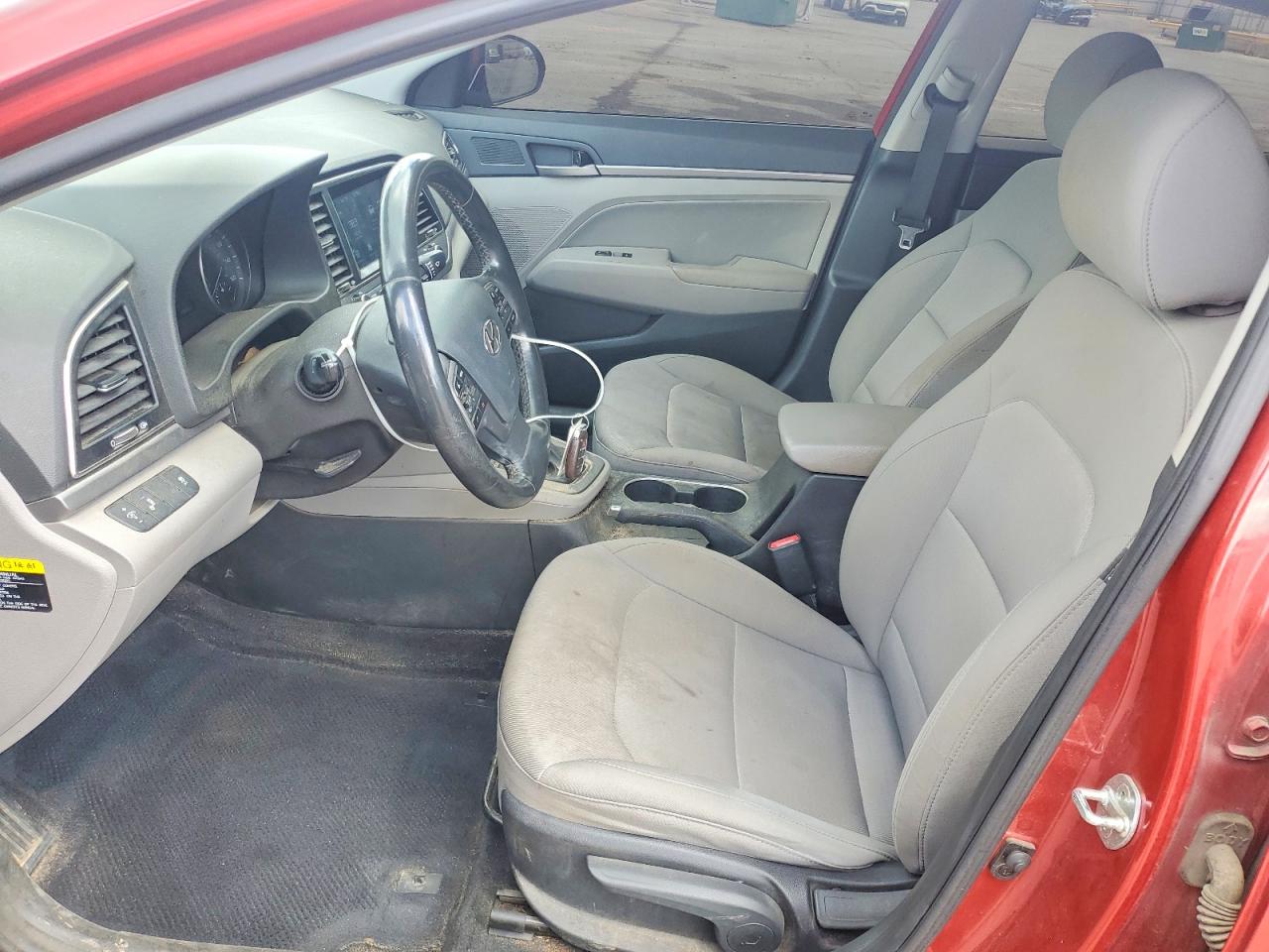 Hyundai ELANTRA Value Edition