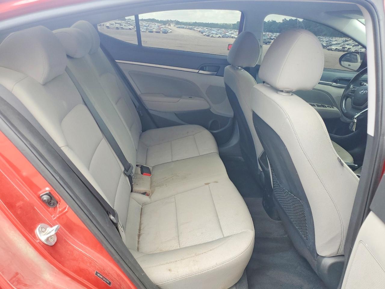Hyundai ELANTRA Value Edition