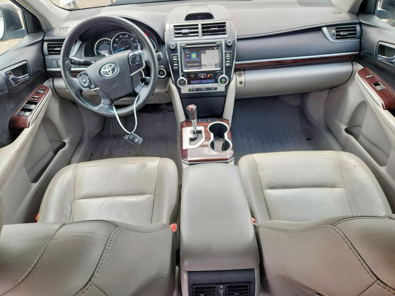 Toyota Camry Xle
