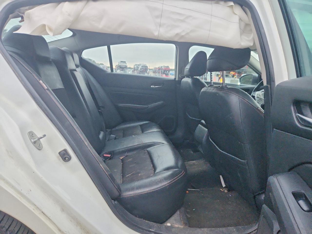 Nissan Altima Sr