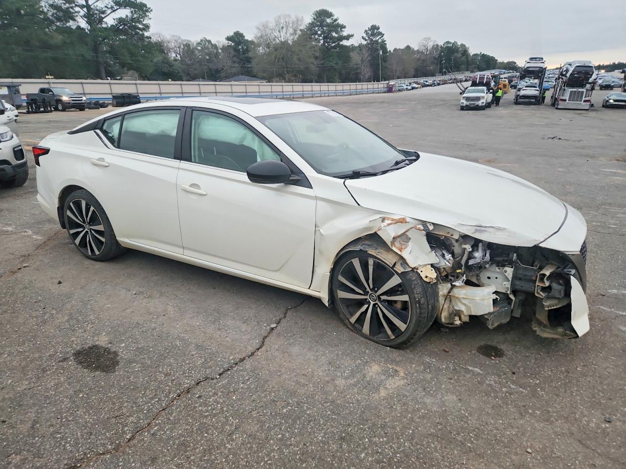 Nissan Altima Sr