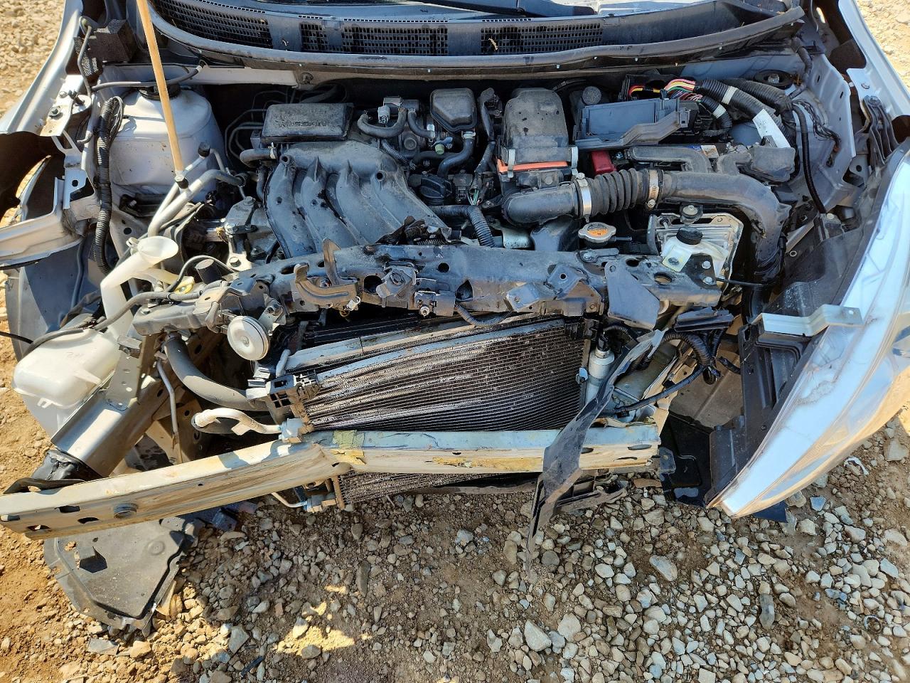 Nissan Versa 1.6 Sv