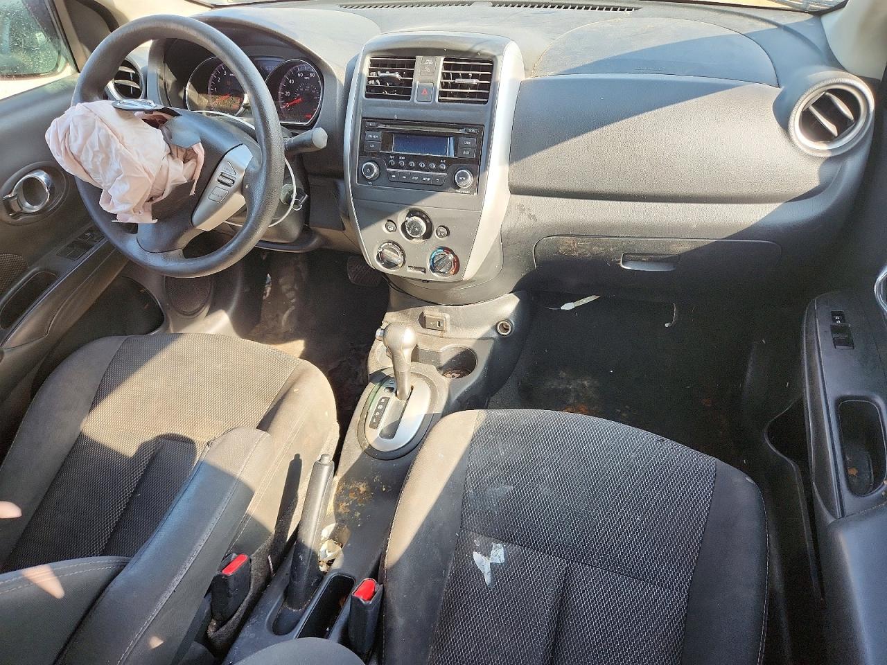 Nissan Versa 1.6 Sv
