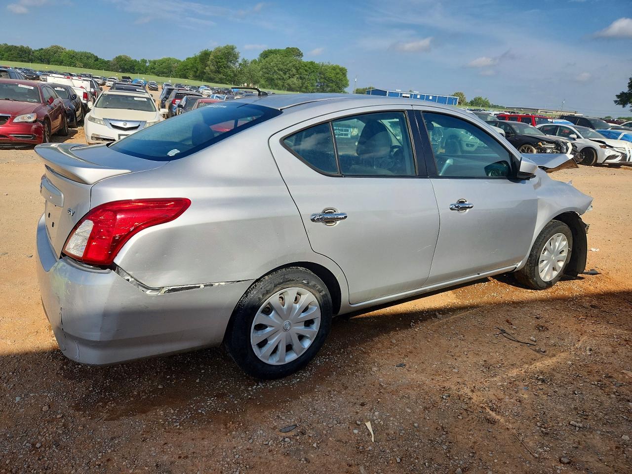 Nissan Versa 1.6 Sv