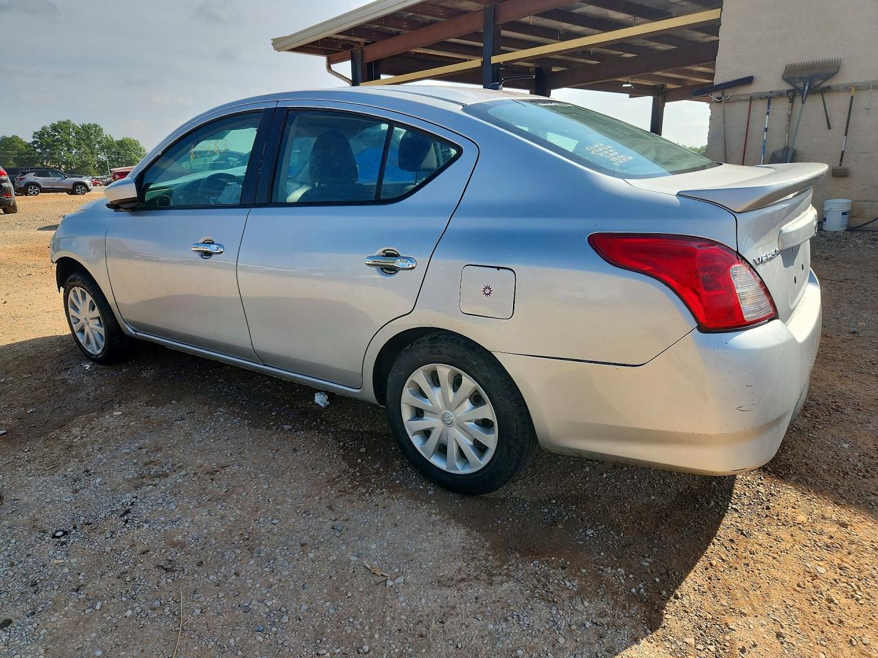 Nissan Versa 1.6 Sv