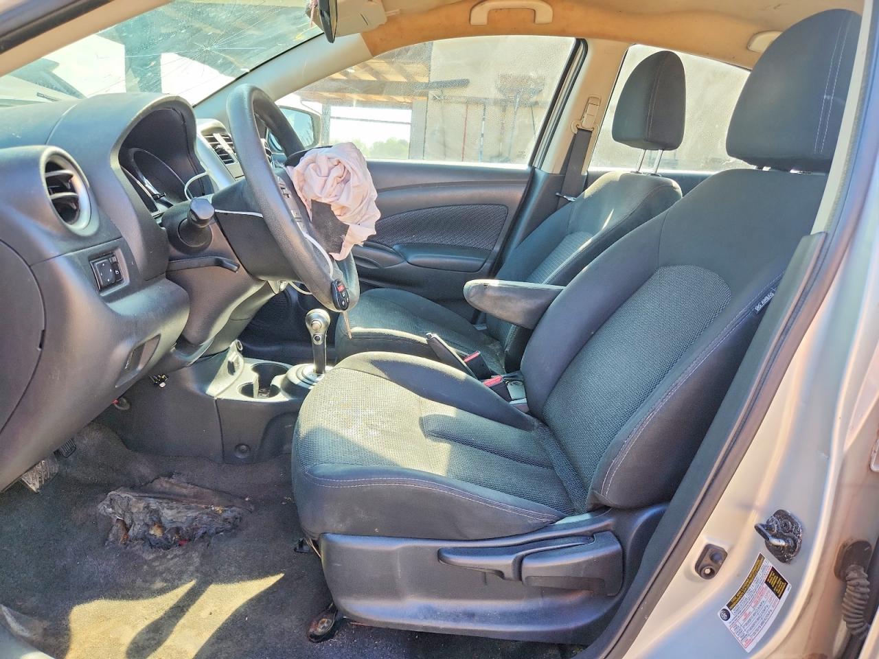 Nissan Versa 1.6 Sv