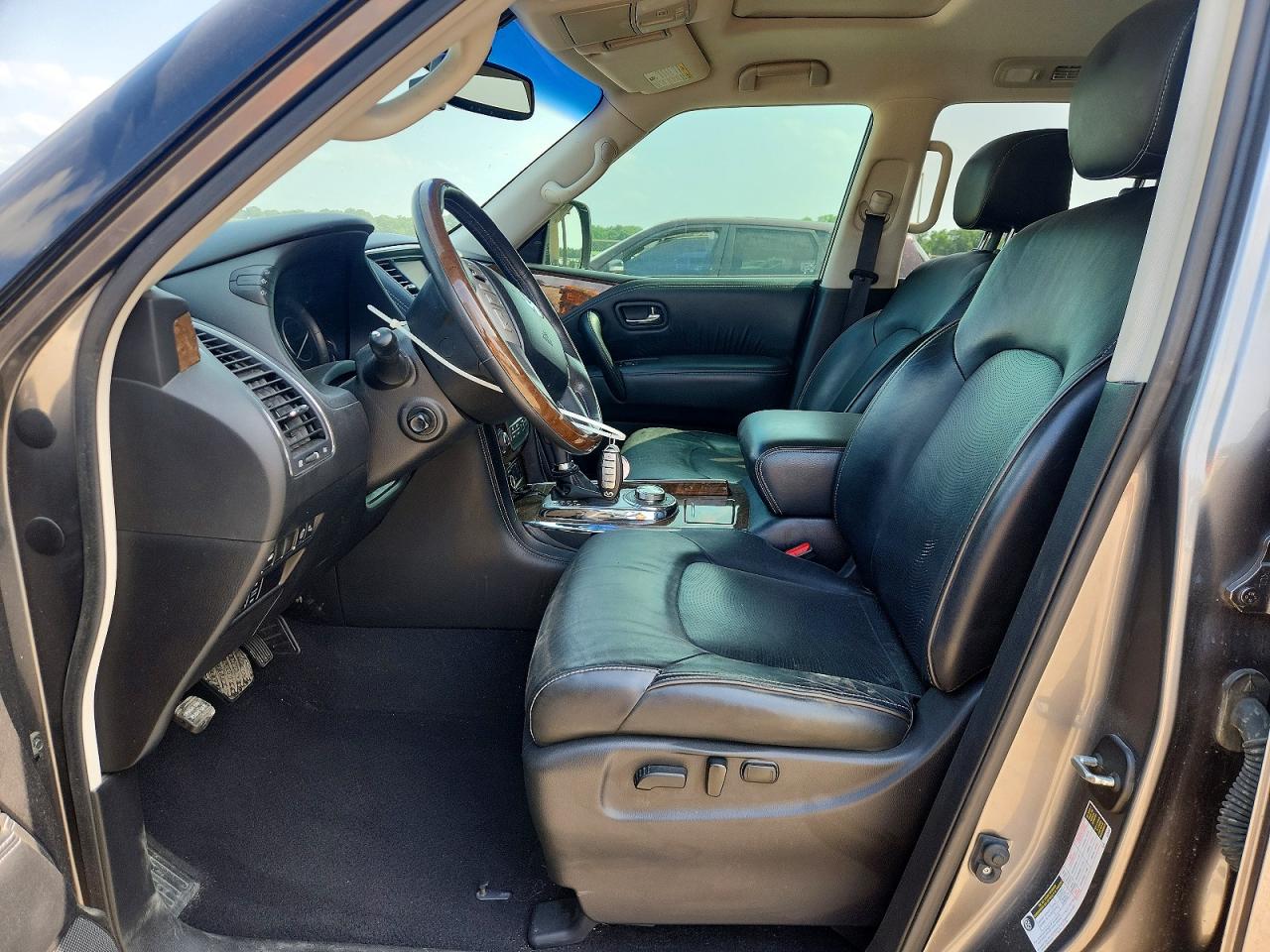 INFINITI Qx Base