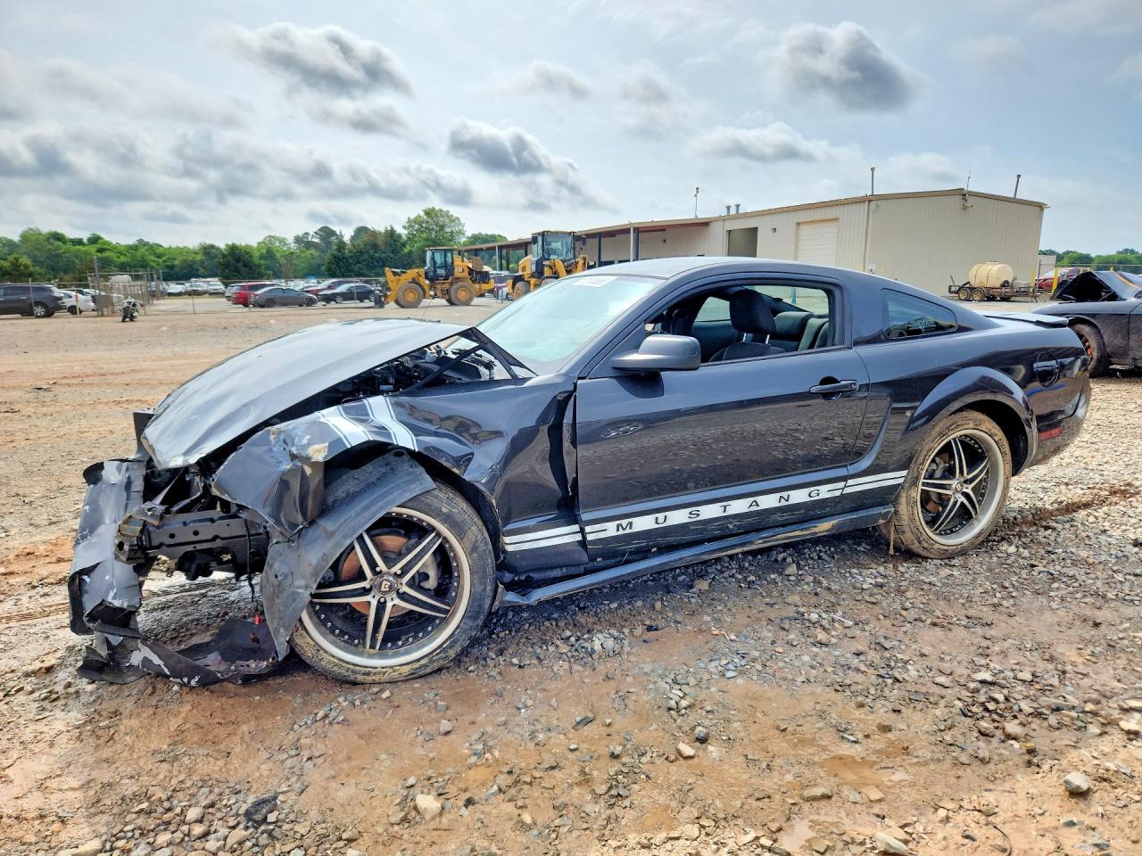 Salvage Ford Mustang Image