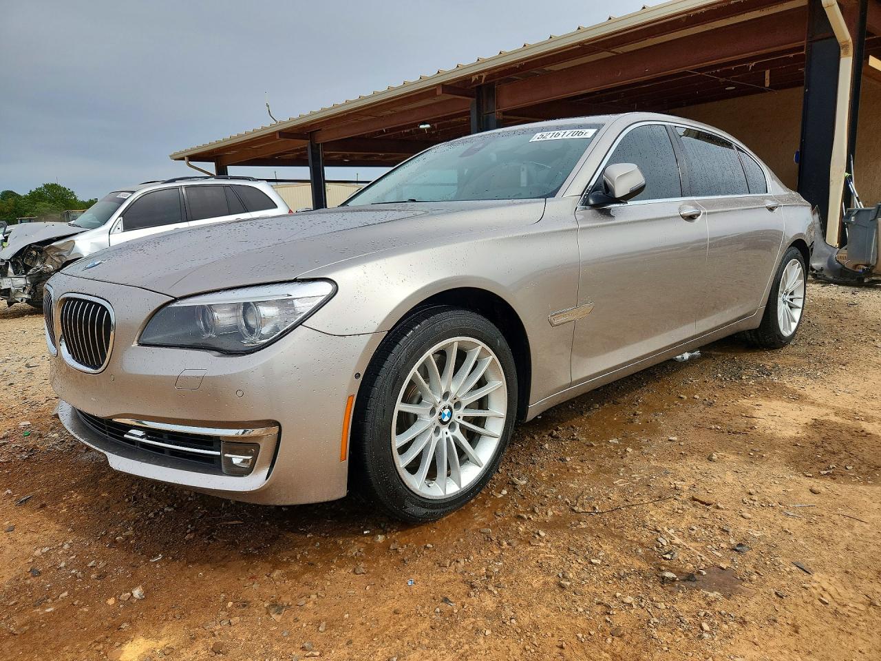 Salvage BMW 7 Series Image