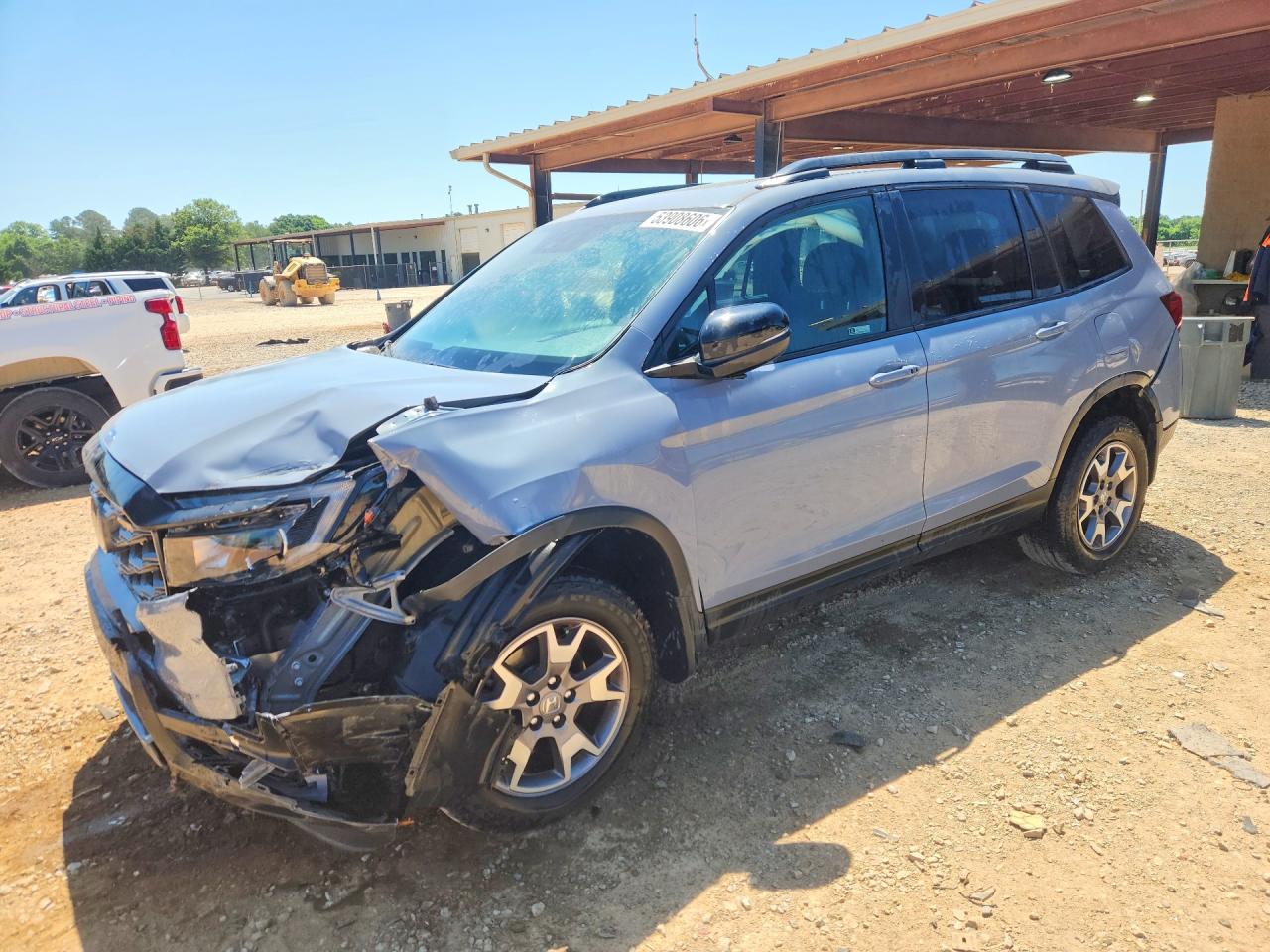 Salvage Honda Passport Image