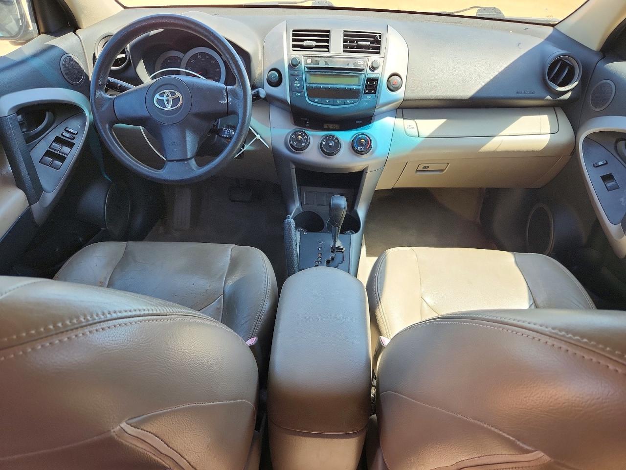 Toyota RAV4 Base