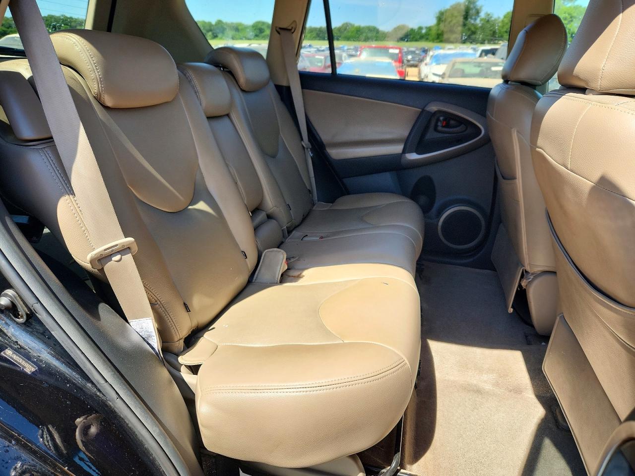 Toyota RAV4 Base